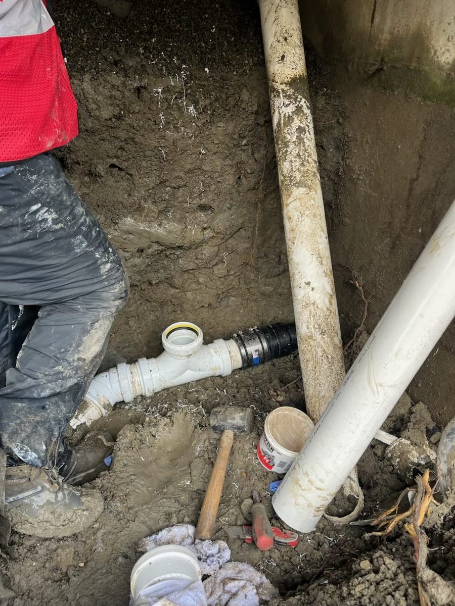 Sewer line repair excavation in Kirkland